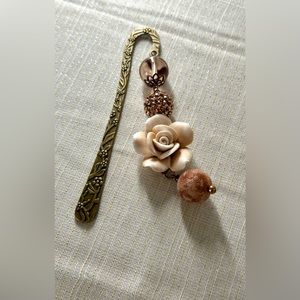 Champagne rose bookmark